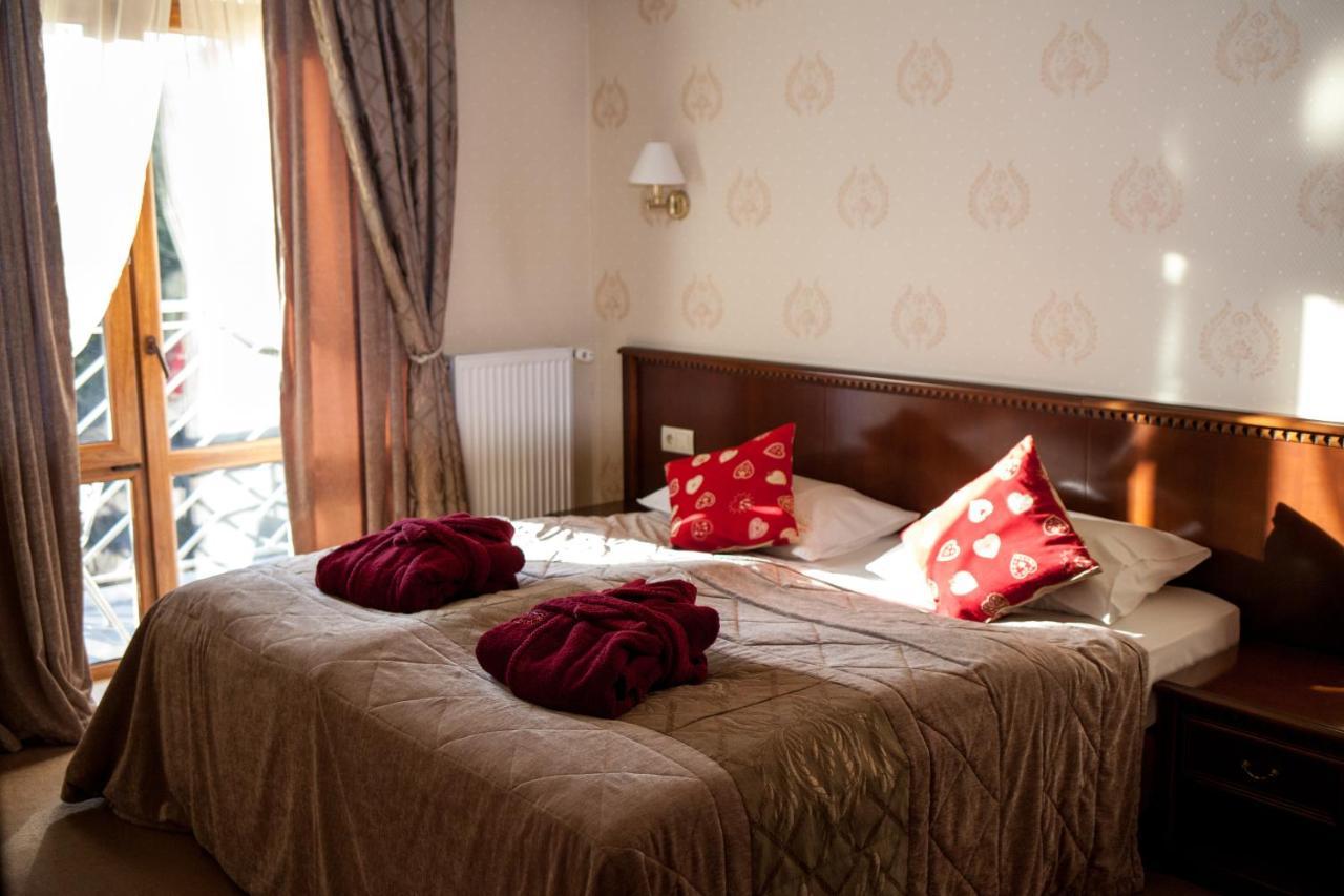 Romantik Spa Hotel Jaremcse Kültér fotó
