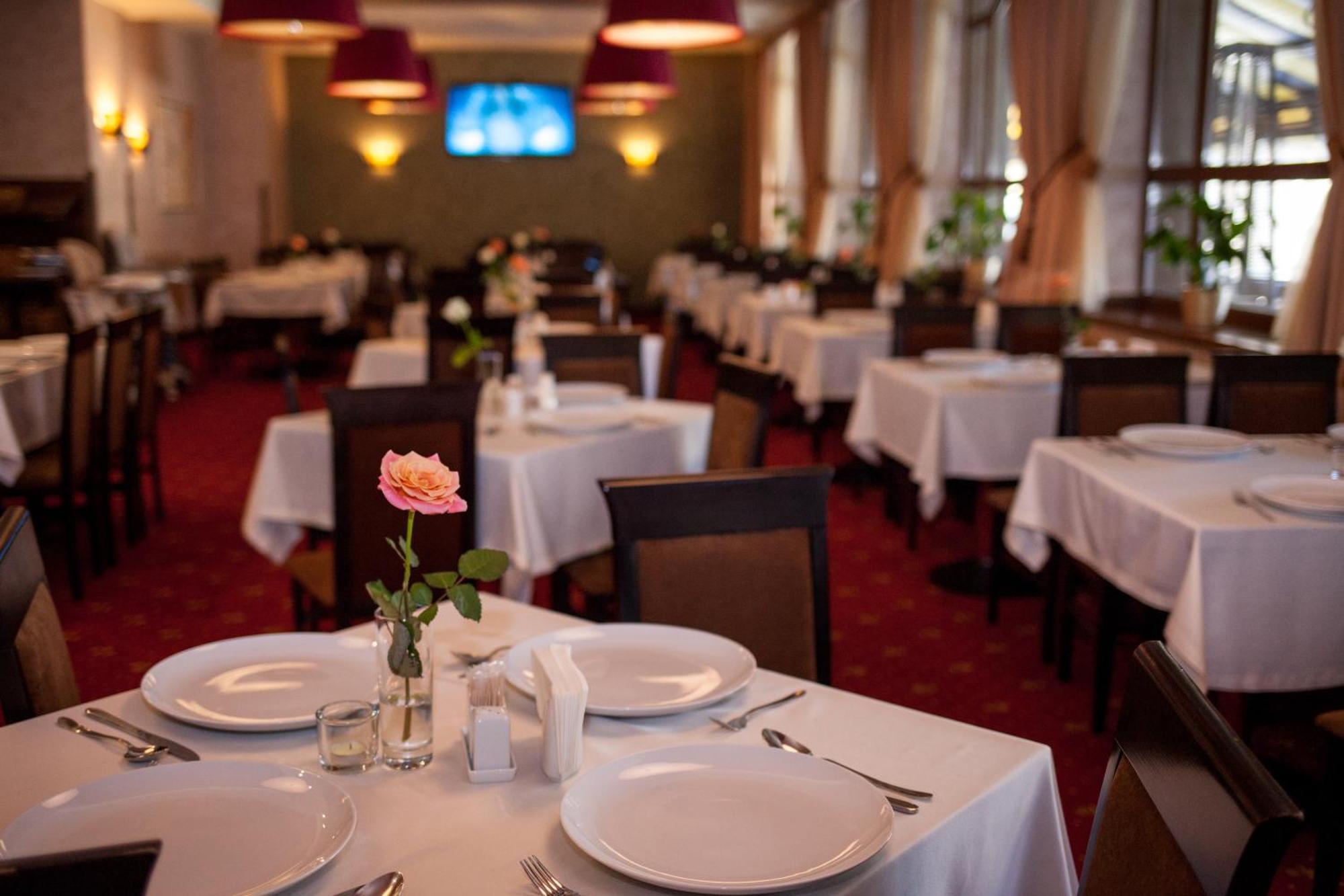 Romantik Spa Hotel Jaremcse Kültér fotó