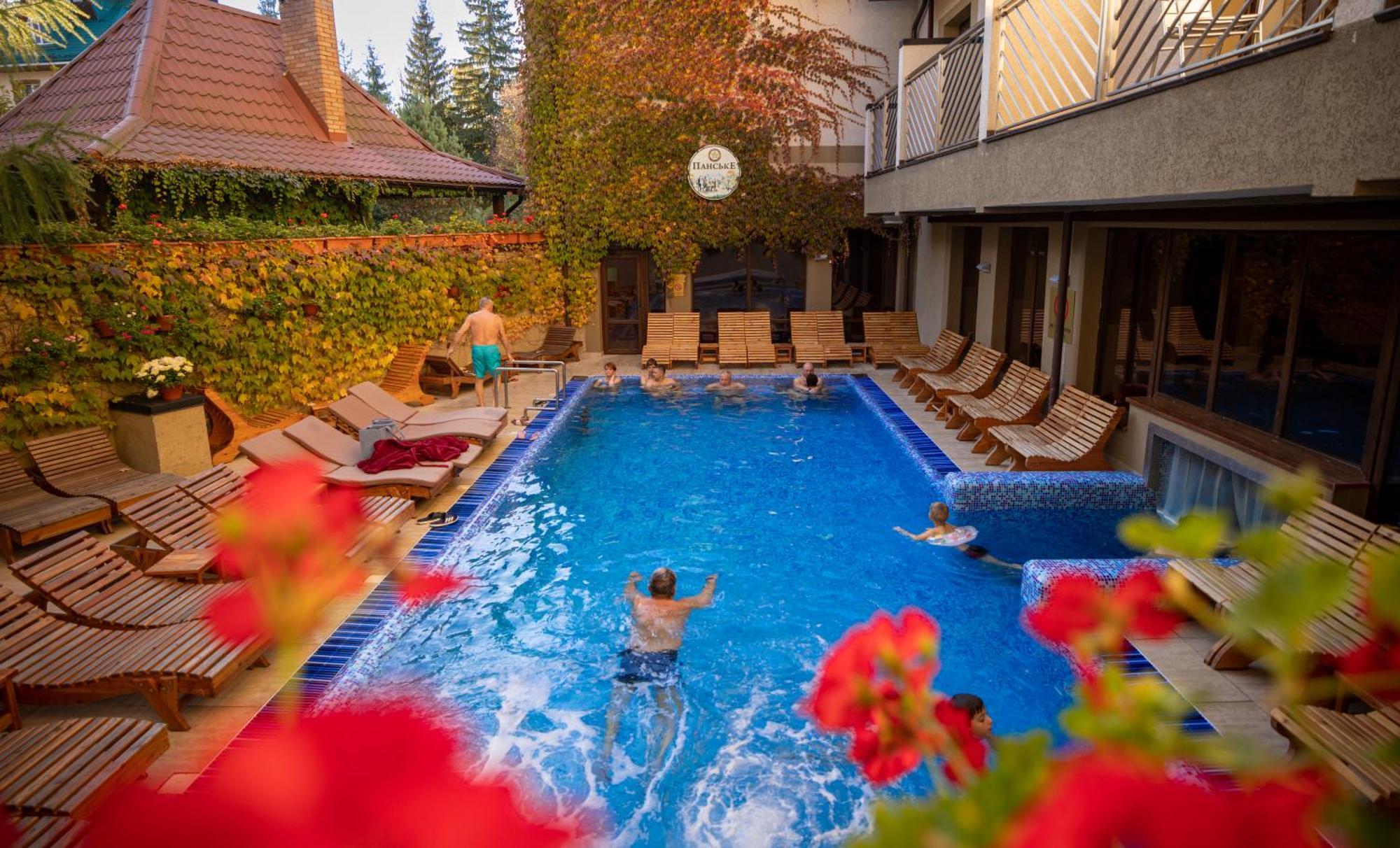 Romantik Spa Hotel Jaremcse Kültér fotó
